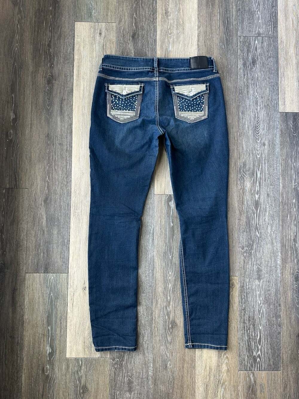 Maurices Red Label Sequined Flap Pocket Skinny Jeans Size L Waist 30